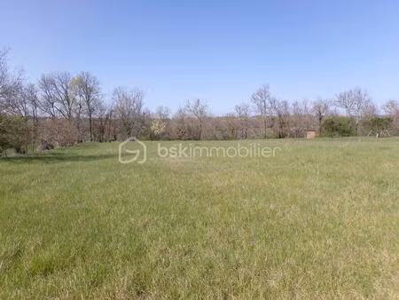 terrain de 1 164 m² à colayrac-saint-cirq