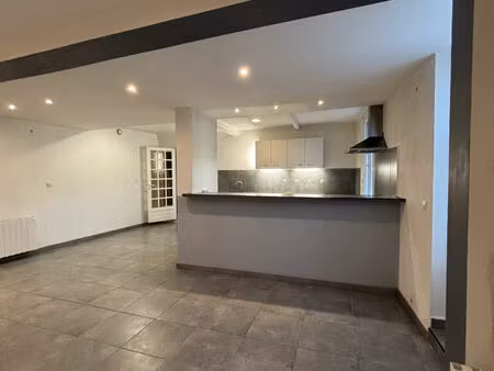 location maison 4 pièces 98 m² à castelnaudary (11400)