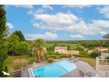 vente maison 6 pièces 184 m² montaigut-sur-save (31530)