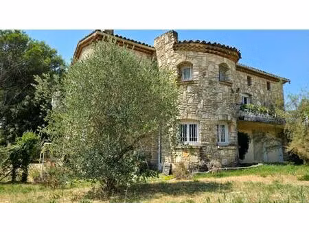 maison de12 pièce(s) 368 m2 cornillon