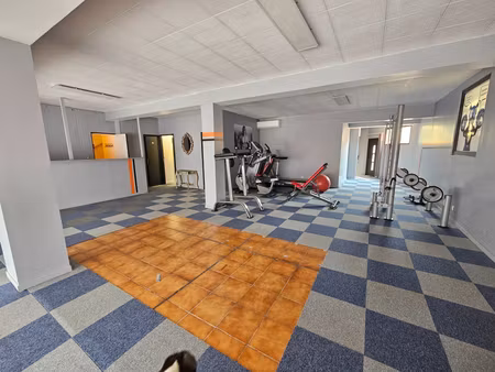 local + logement t5 - le village - le barcares