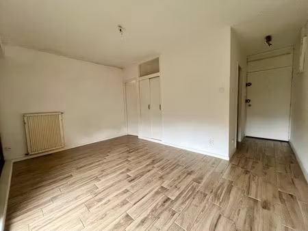 vente appartement 1 pièce 22 m² à saintes (17100)  66 780 €