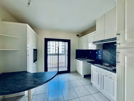 vente appartement 3 pièces 78 m² à tarbes (65000)  119 000 €