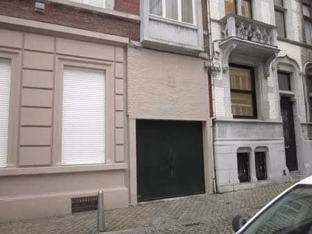 box de garage à louer - rue rouveroy à liège