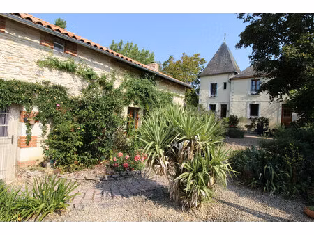 maison à vendre à moncontour (86330) - vienne