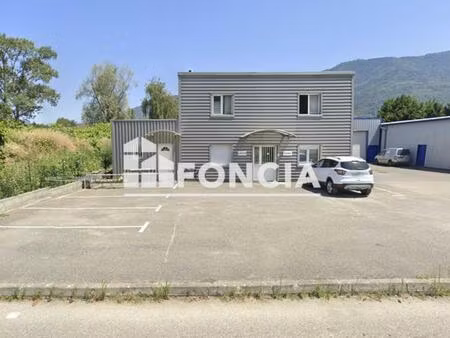 vente - entrepôt / atelier - 180 m² - 265 000 € - pontcharra -