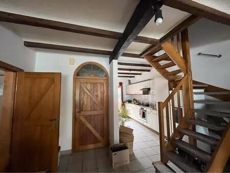 jolie maison ardennaise dans le beau village d'herbeumont