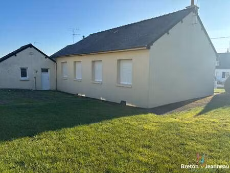 vente maison à ambrières-les-vallées (53300) : à vendre / 70m² ambrières-les-vallées