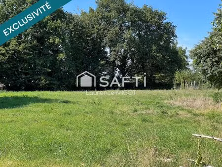 terrain 4 693 m² viabilisé  vue campagne