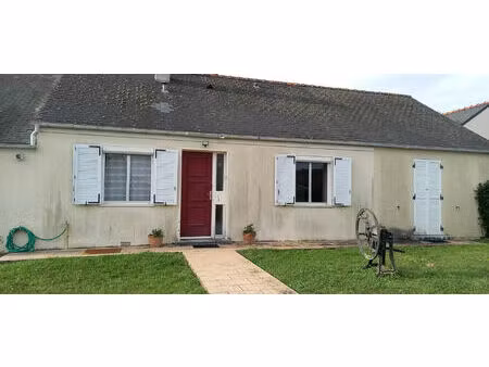 maison de plain-pied à brain-sur-allonnes - 4 chambres  103 m²