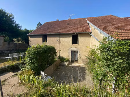 maison etuz 7 pièce(s) 216 m2