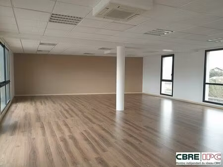 location bureau tarnos 140 m²
