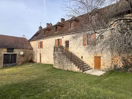 vente maison 12 pièces 180 m² à hautefort (24390)  233 200 €
