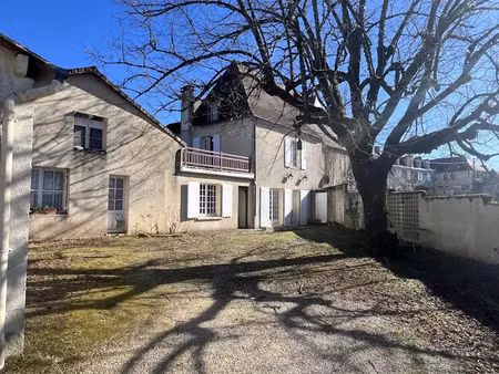 vente maison 14 pièces 184 m² à thenon (24210)  190 800 €