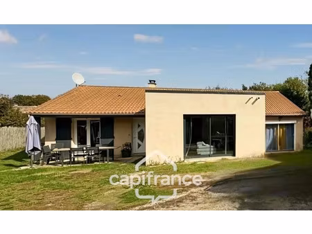 vente maison 8 pièces 142 m² à davézieux (07430)  250 000 €