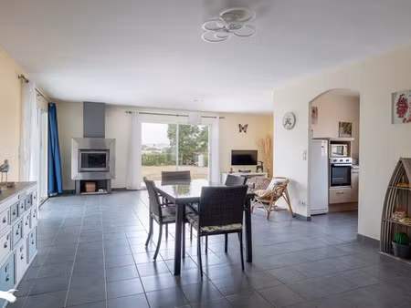 vente maison 5 pièces 152 m² à aulnay (17470)  269 000 €