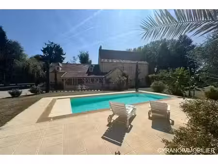 propriété d’exception de 286 m2 + 140m2 dependance  sur un