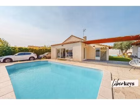 maison de plain-pied – 3 chambres  piscine et garage