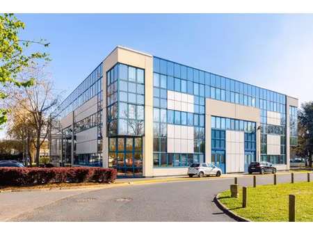 location local d'activités fresnes 94260