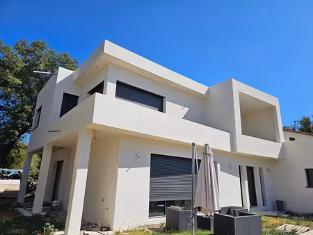 vente maison 5 pièces 202 m² aujargues (30250)