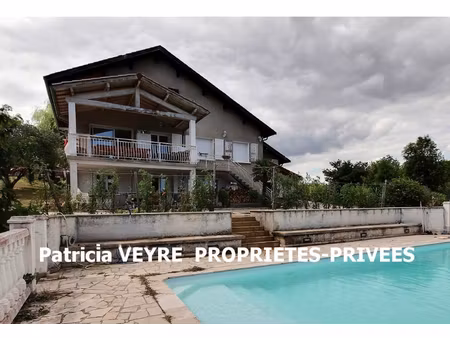 lupé (42520) maison de 277 m² sur terrain de 3116 m² avec piscine