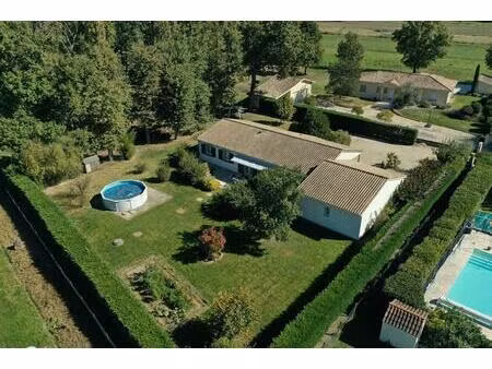 82100  labastide du temple. proche de montauban .maison de 120 m²  6 pièces  3/4 chambres