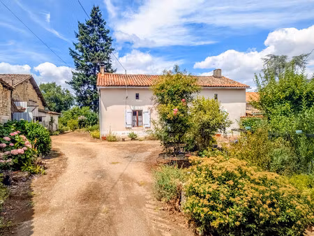 maison à vendre à saint-coutant (79120) - deux-sèvres