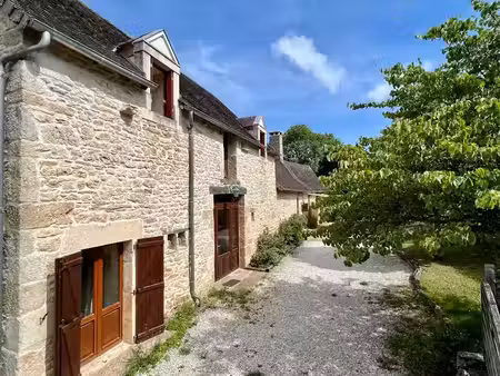 vente maison 17 pièces 232 m² à thenon (24210)  336 000 €