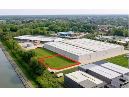 commercieel te koop in balen