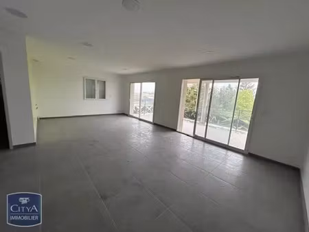 local professionnel à louer - les martres-d'artière (63) - 1 000€