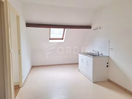 location appartement 2 pièces 31 m² à toucy (89130)  424 €