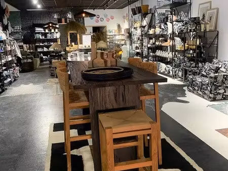 local commercial à louer 125 m2 bonneveine 13008