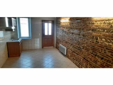 a louer - portet sur garonne - maison t3 de 56.27 m² avec un cellier et une place de parki