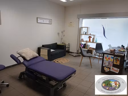 location locaux professionnels 95 m² à pierrelatte (26700)  870 €