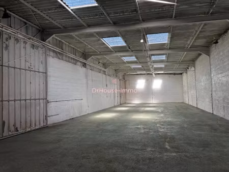 location locaux professionnels à thouaré-sur-loire (44470)  1 600 €