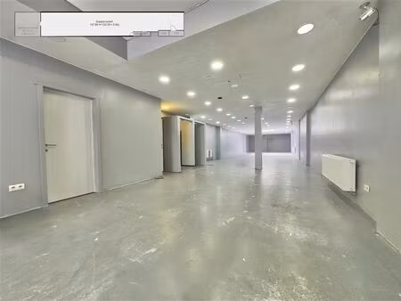 espace commercial de 210 m² au cœur de châtelineau