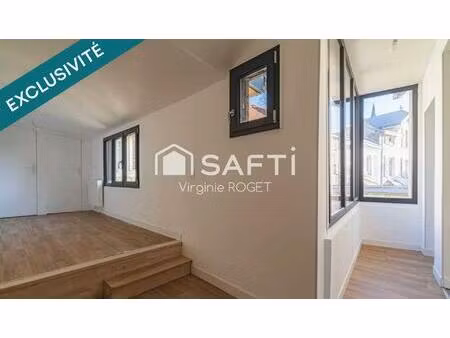 exclusivité à chenay - maison rénovée de 125 m2 - 3 chambres- cour