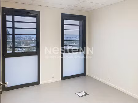 local avec salle d'attente à la maison de santé yssingeaux