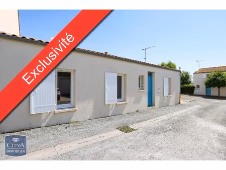 maison à vendre 5 pièces 90 m² - saint-vivien (17) - 326 000€