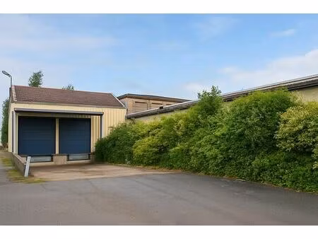 vente local d'activités st fargeau ponthierry 2 354 m²
