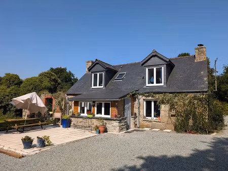 vente maison 6 pièces 136 m² à maël-carhaix (22340)  249 100 €