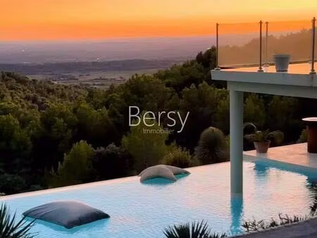 propriete d'exception en position dominante