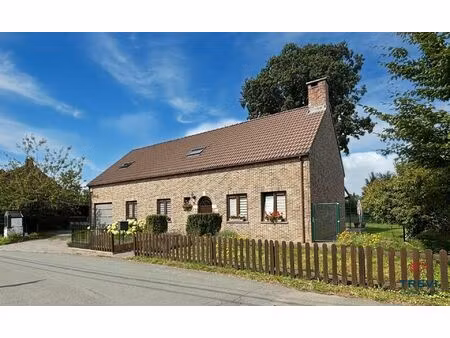 huis te koop in saintes met 4 slaapkamers