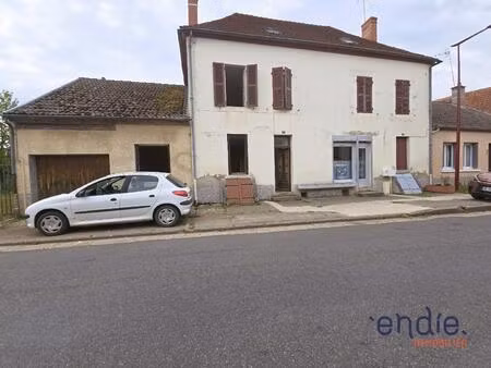 ensemble immobilier 2 appartements à rénover saint gérand de vaux