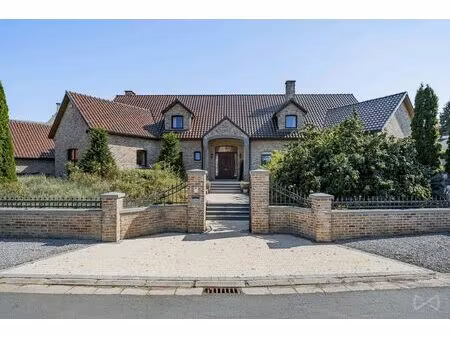 villa à vendre à rue taienne 17 aiseau (vbd16385)