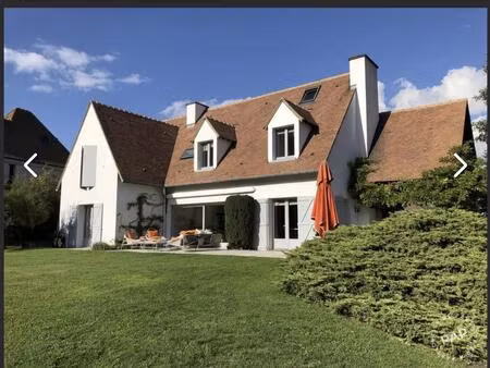 villa avec piscine  véritable oasis au calme et à l'abris des regarts