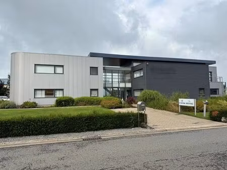 moderne büro(s) in der industriezone !