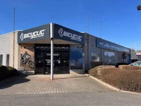 surface commerciale - à louer