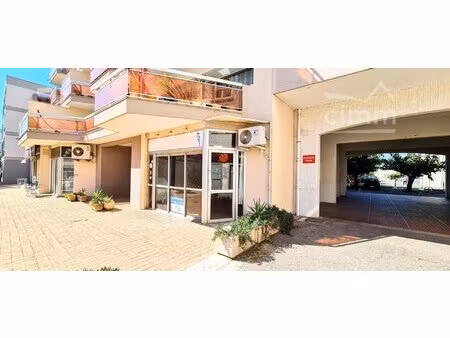 achat - saint-cyprien plage - 66750 - local commercial traversant - divise en deux locaux 