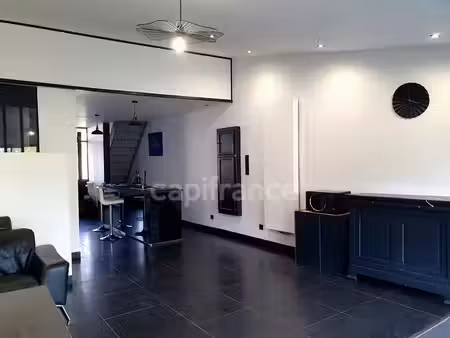 centre ville de boves. maison rénovée avec goût